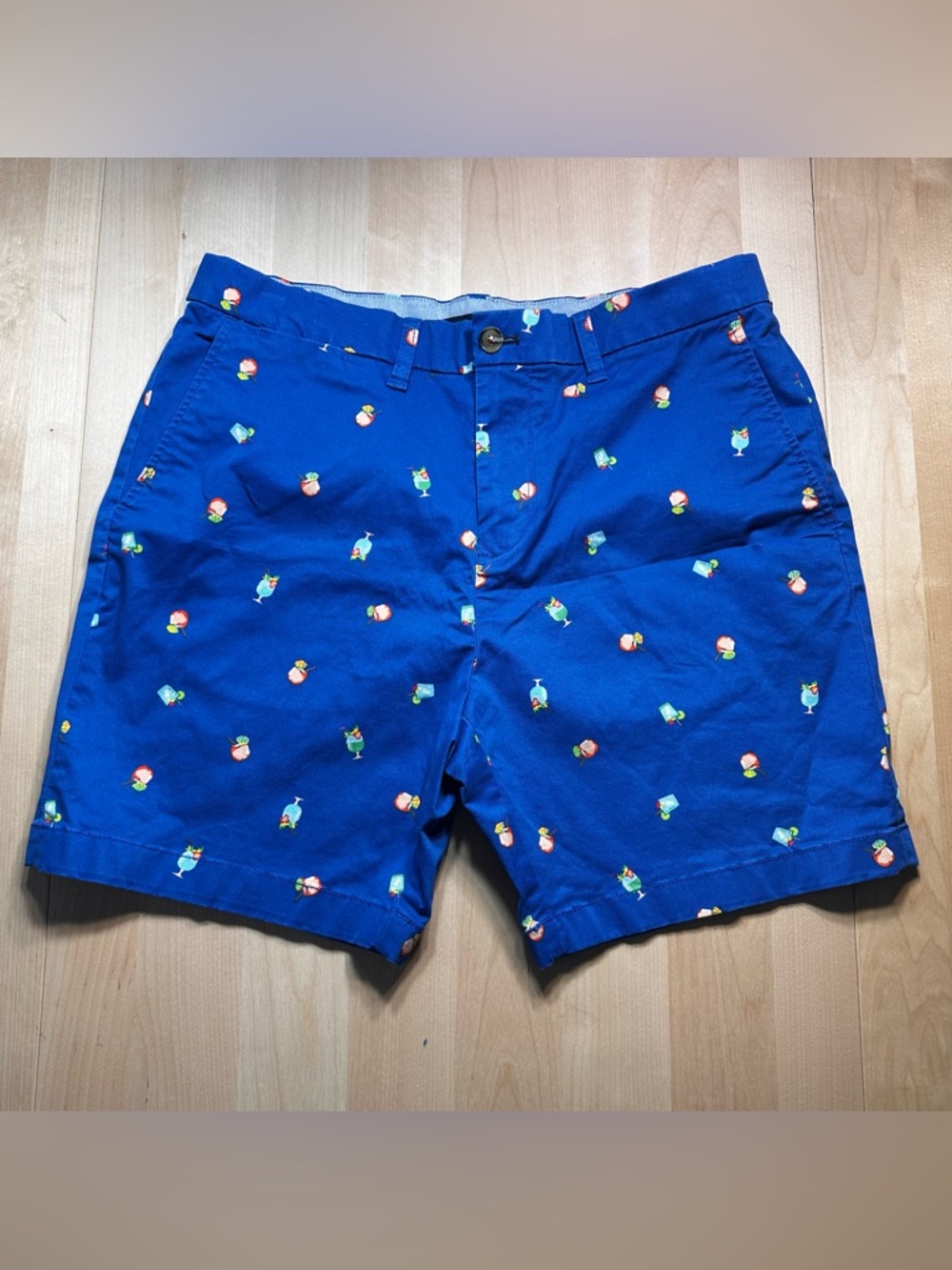 Men’s Tommy Hilfiger cocktail print shorts 34